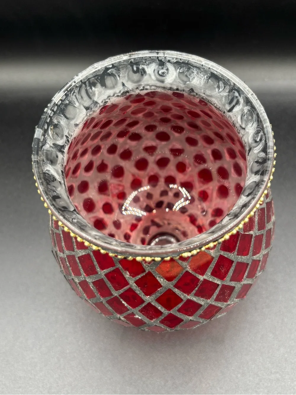 RED MOSAIC HURRICANE GLASS VASE/CANDLE HOLDER  6” Tall